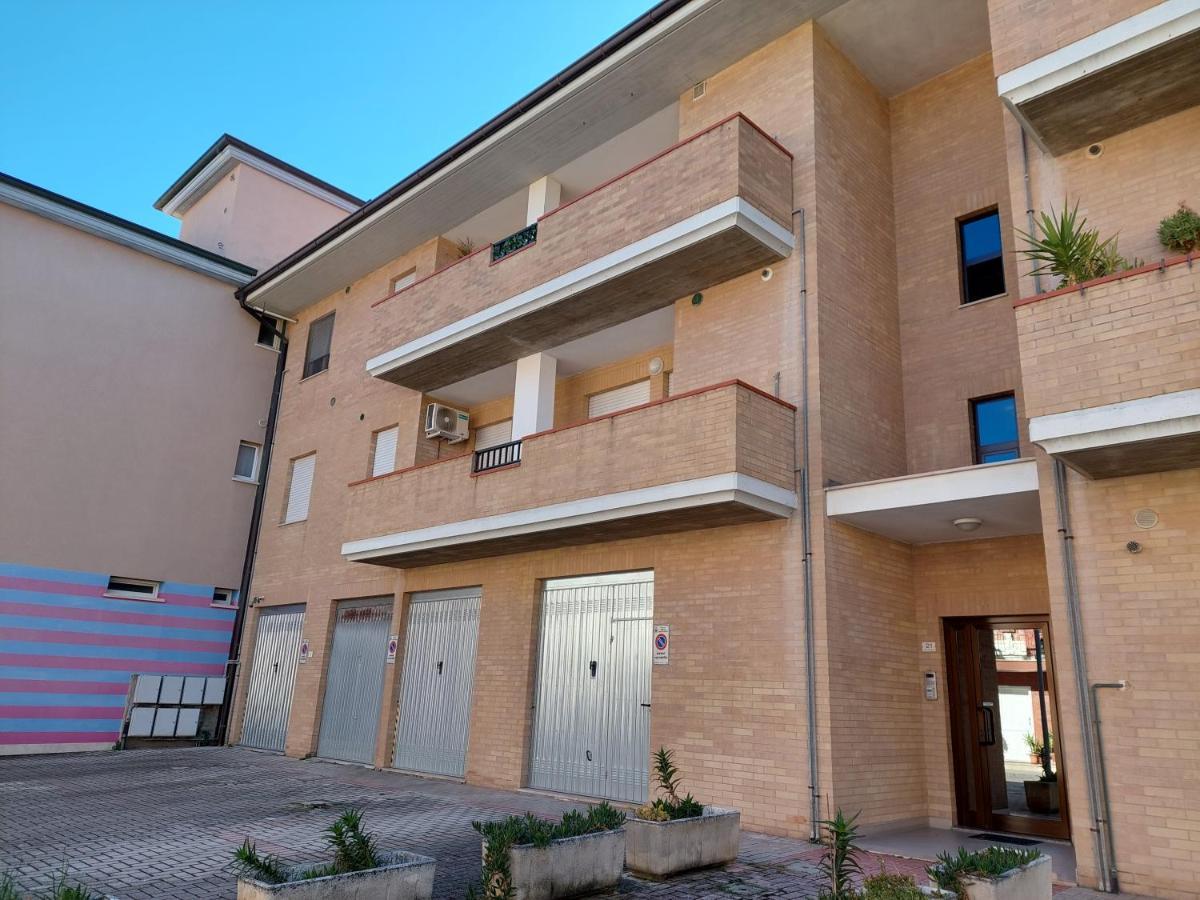 La Conchiglia Porto SantʼElpidio Exterior foto
